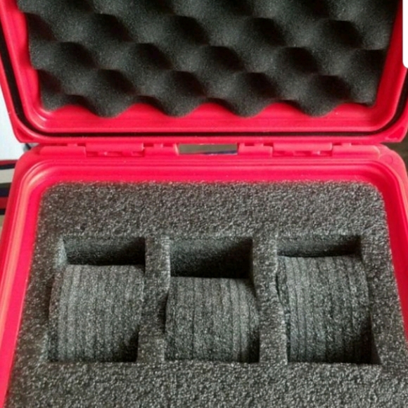 Waterproof watch case - Picture 2 of 2